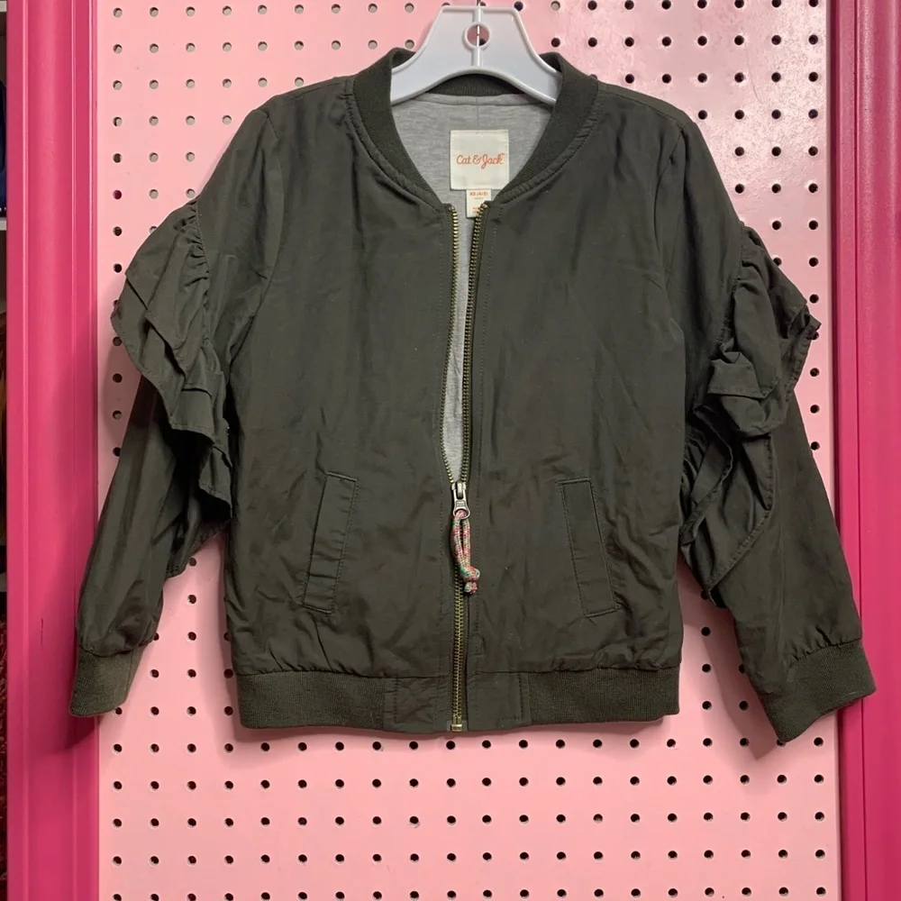 Cat & Jack Olive Green Jacket. Ruffle detail. Great Condition. Size 5